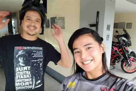 Hot, pretty and young Cebuana motovlogger seen with John .